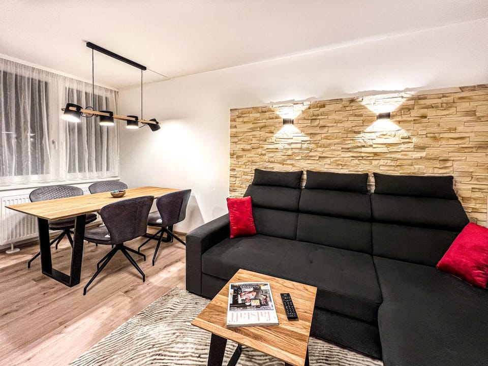 Living room, Dining area, Food, Dinner