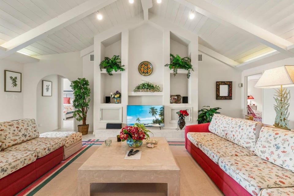 Set Point Home House in Sanibel Island