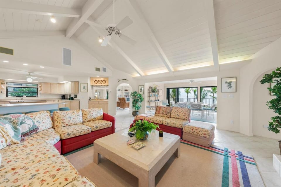 Set Point Home House in Sanibel Island