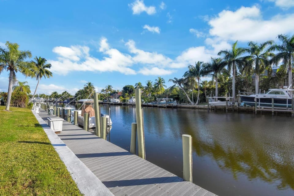 Mariner Pointe #1021 House in Sanibel Island