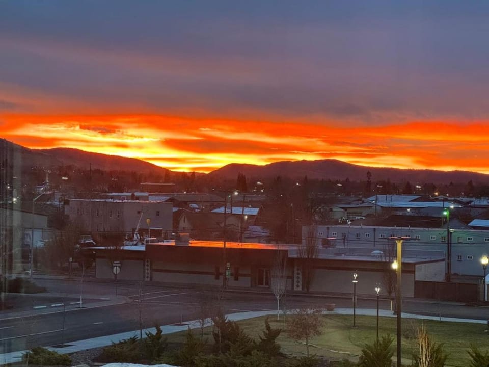 Mountain view, Sunrise