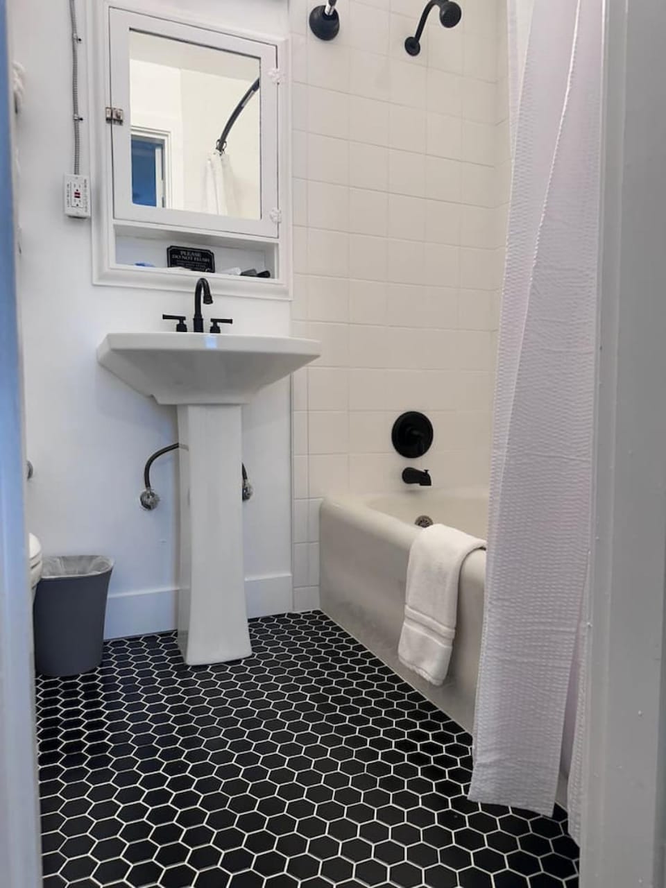 Modern Unit 313 at The George Apartment in Klamath Falls