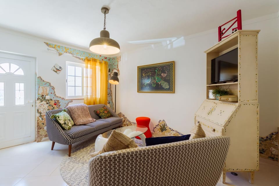 Communal lounge/ TV room, TV and multimedia, Living room, Seating area