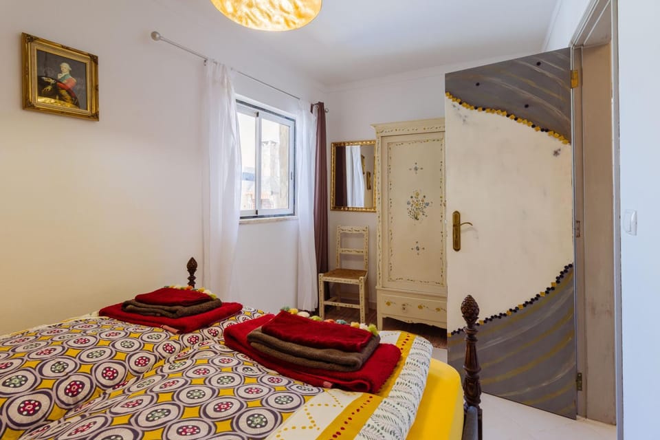 Bed, Photo of the whole room, Bedroom, towels, wardrobe