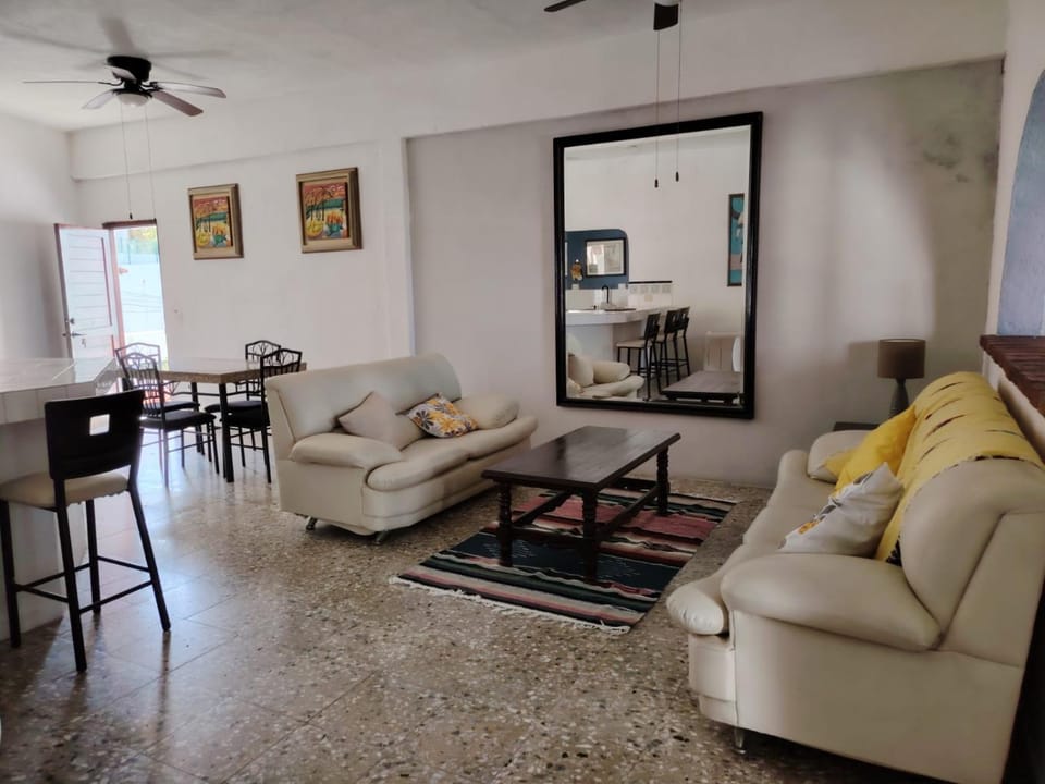 Living room, Dining area