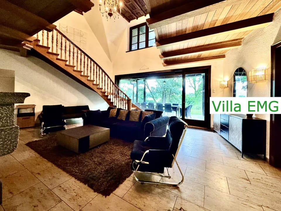 Living room, Decorative detail, Seating area, Garden view