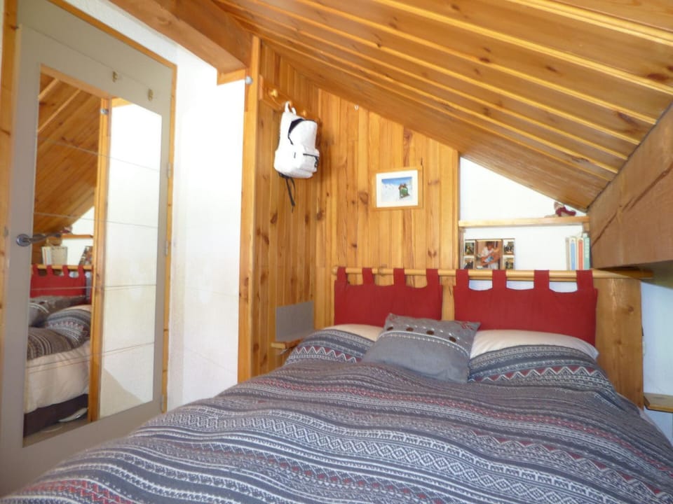 Résidence La Vizelle - Appartement 4 pièces cabine 6 personnes situé à Meribel altitude 1600 proche des pistes et des commerces MAE-8961 Cabin in Les Allues