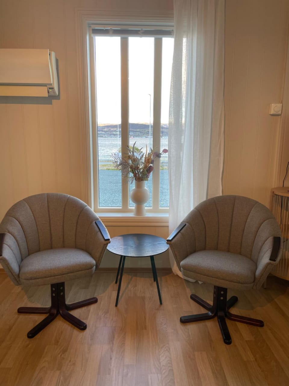 Homey appartment with sea view Apartment in Tromso