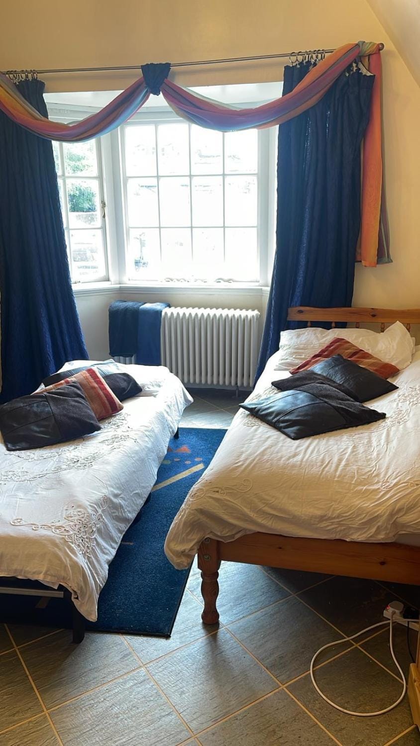 Private Bedroom in Detached Home in Newington Vacation rental in Edinburgh