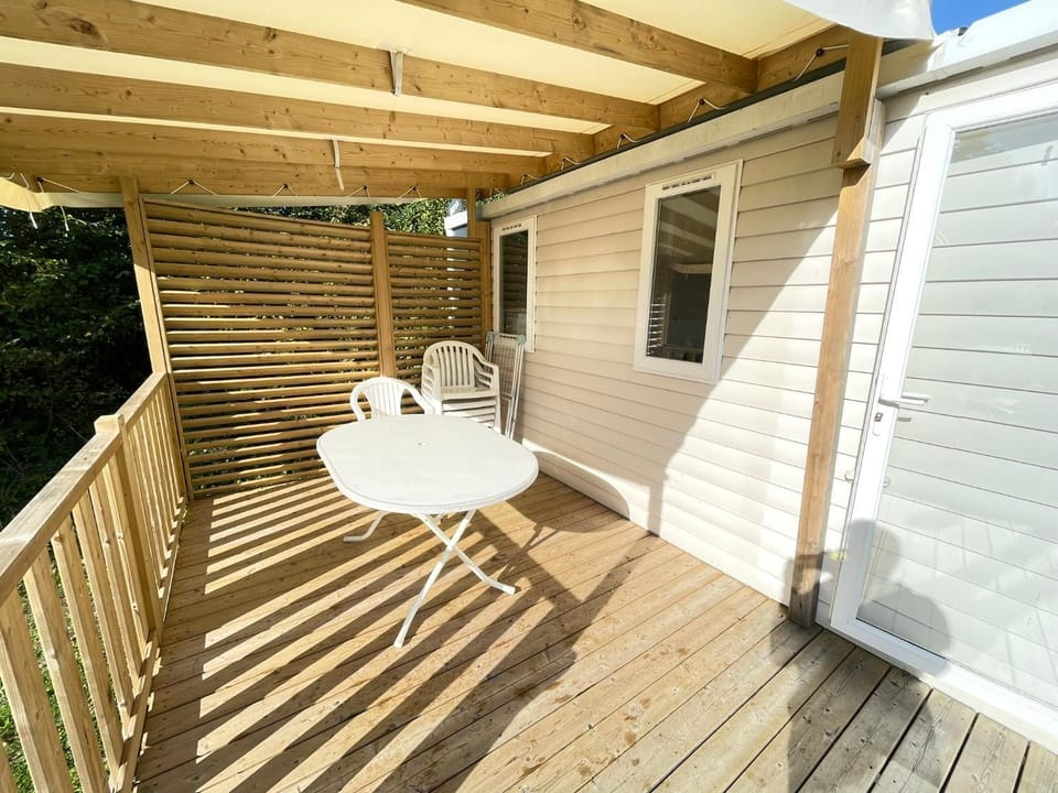 Patio, Day, View (from property/room), Balcony/Terrace