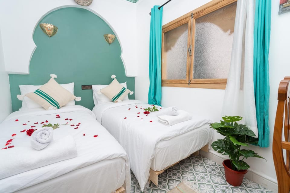 Bedroom, towels