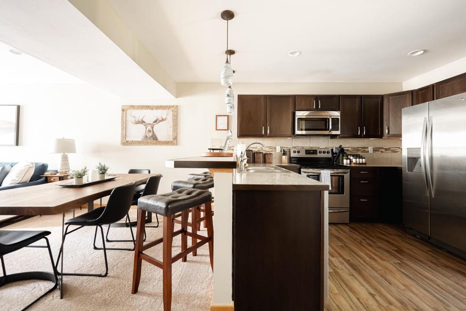 Alluring Rocky MTN Getaway - Free Parking - Fraser House in Fraser