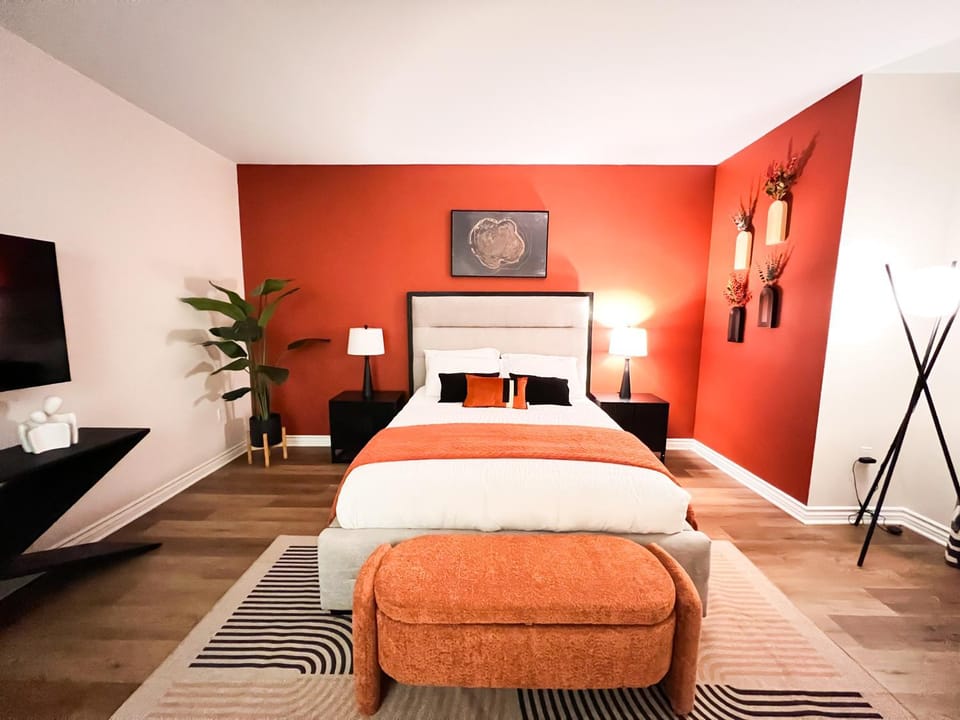 Beautiful 2 BD 3 Beds in Heart of Encino 105 Apartment in Encino