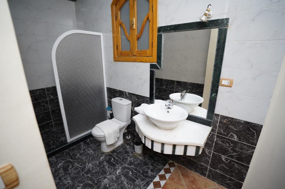 Bathroom, Public Bath