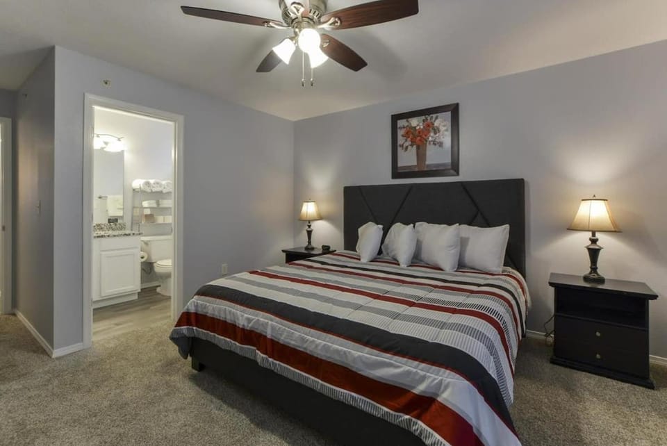 Glam R Us - Pool - Fabulous Location Must Stay House in Branson