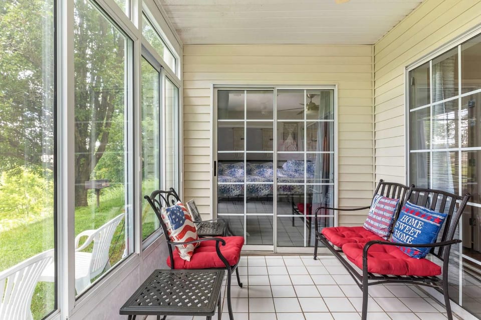Americondo -Sleeps 8 Only blocks from 76 Strip House in Branson