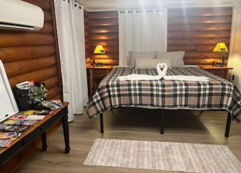 40 minutes to Gatlinburg, mountain hideaway House in Sevier County