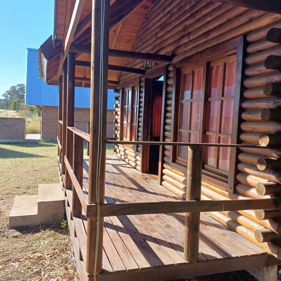 Cabañas Las Lechuzas House in Buenos Aires Province