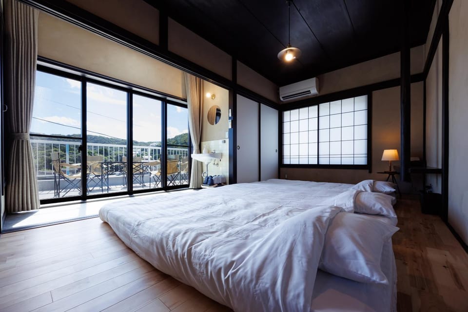 View (from property/room), Photo of the whole room, Mountain view, Sea view