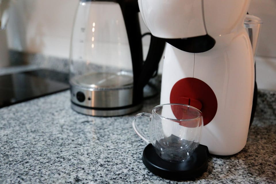 Coffee/tea facilities, Kitchen or kitchenette