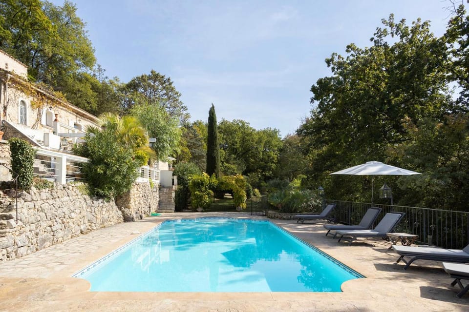 Patio, Day, Natural landscape, Garden, Pool view, Swimming pool, Swimming pool, sunbed
