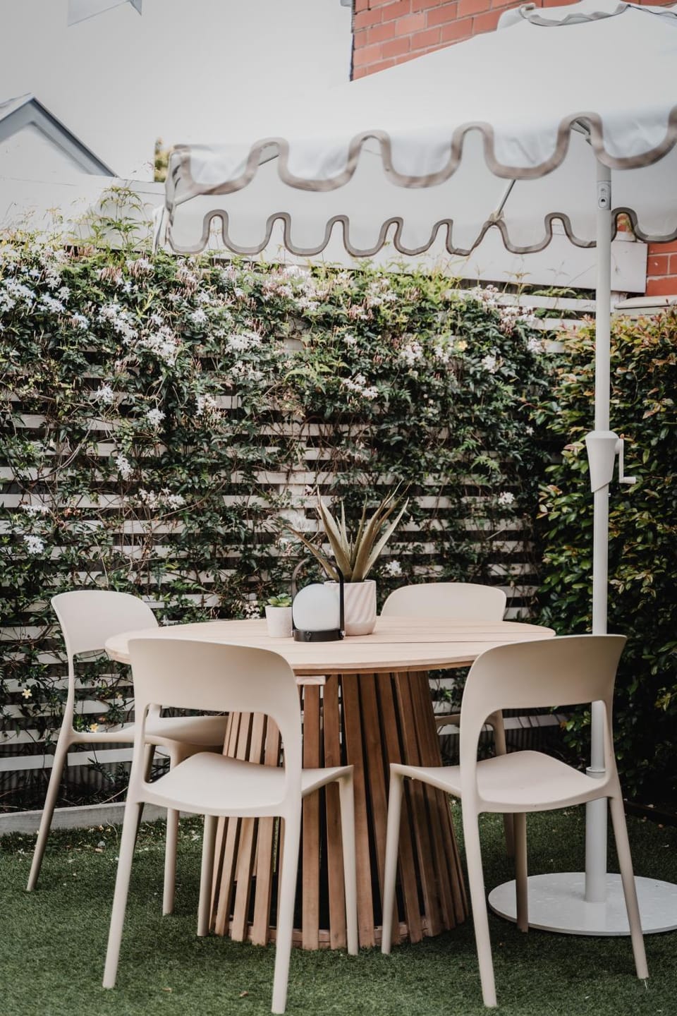 Day, Garden, Dining area