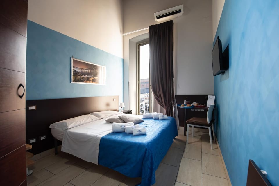 Napolì Affittacamere Bed and Breakfast in Naples