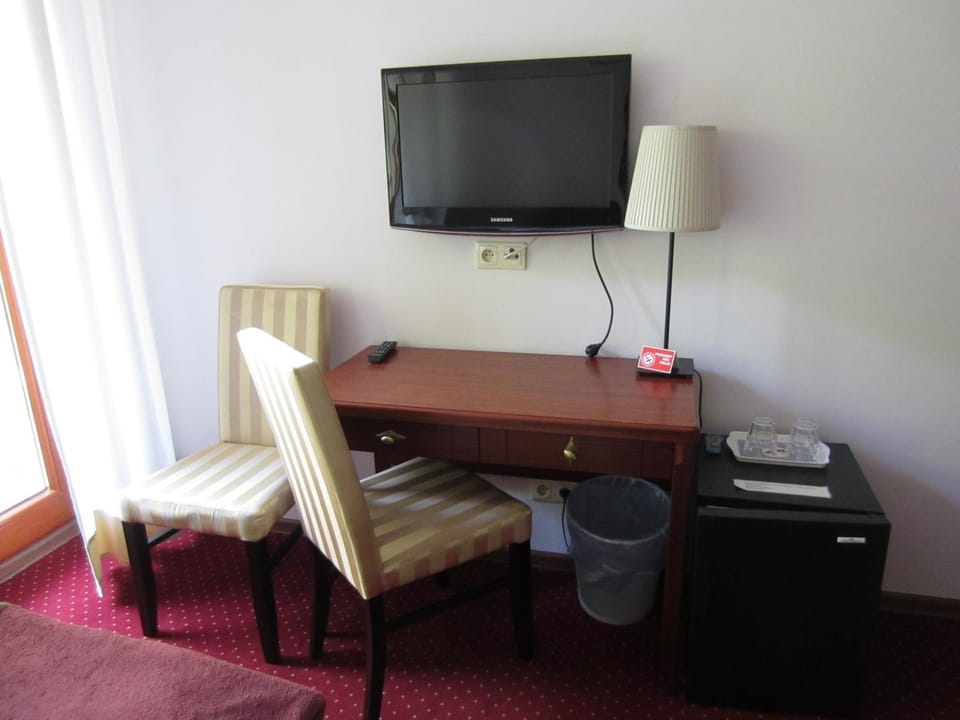Willa M Slow Travel Cisza Park Centrum Bed and Breakfast in Lesser Poland Voivodeship