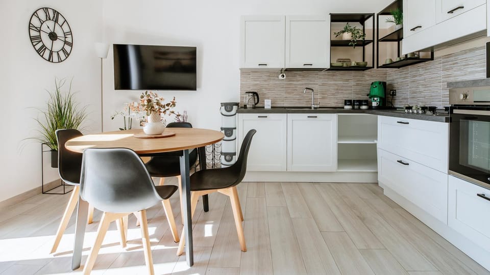 Kitchen or kitchenette, Dining area, kitchen, kitchen