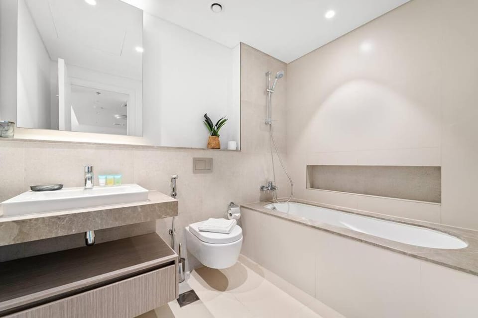 FIRST CLASS 1BR Urban Chic Oasis Apartment in Dubai