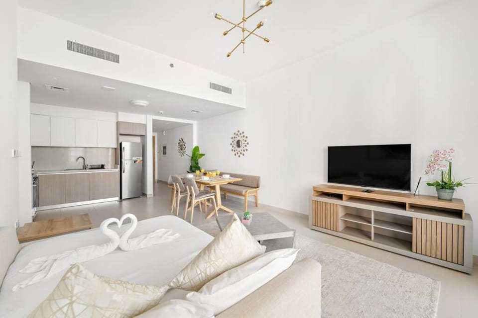 FIRST CLASS 1BR Urban Chic Oasis Apartment in Dubai