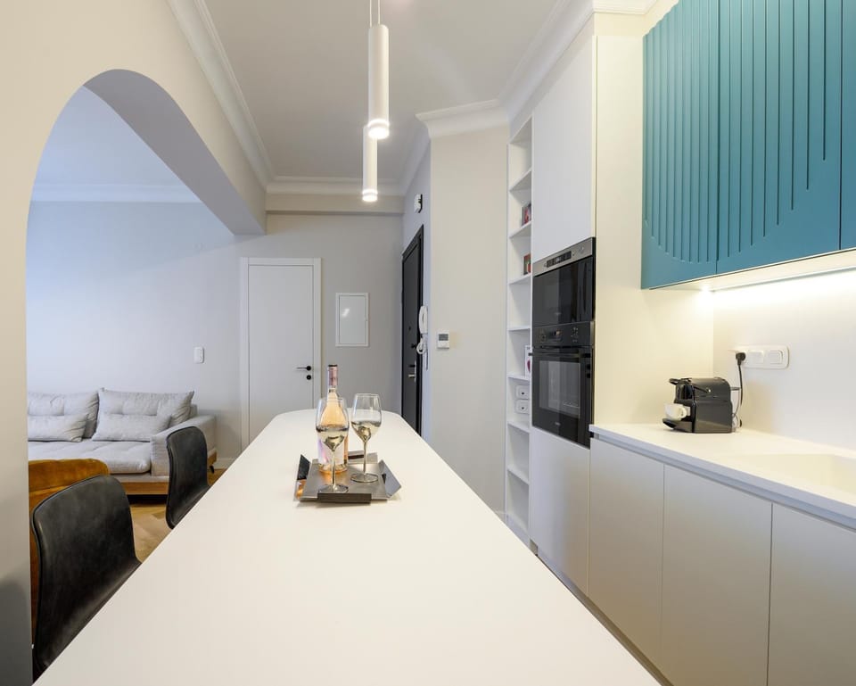 Queen Apartment Thessaloniki by Luxlikehome Apartment in Thessaloniki