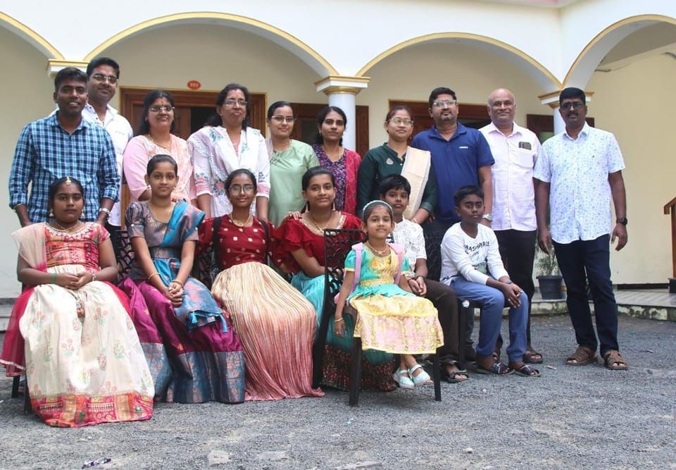 group of guests, Family