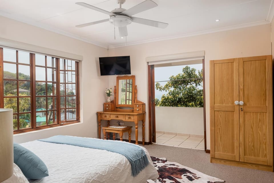 Bed, TV and multimedia, Bedroom, wardrobe