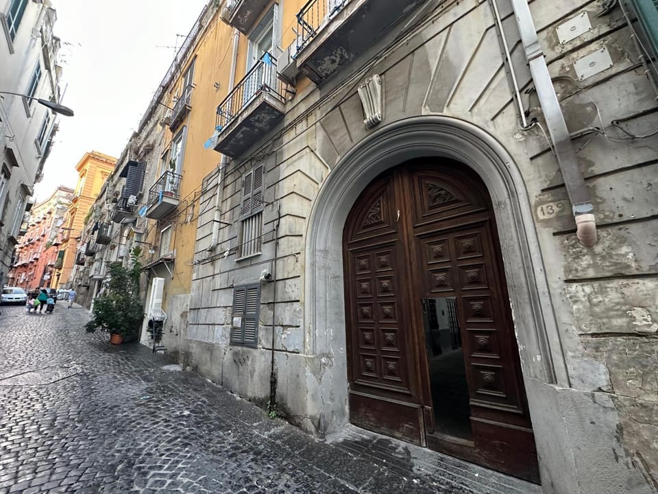 Property building, Facade/entrance, Neighbourhood