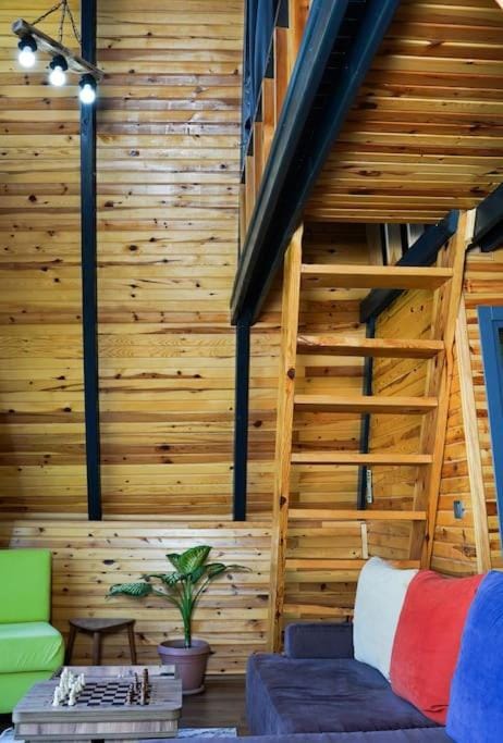 Living room, Seating area, bunk bed