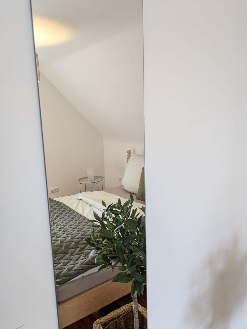 Moderne 70qm Wohnung nahe Würzburg, DAA, A3, A7, A81 in Fuchsstadt Apartment in Hesse