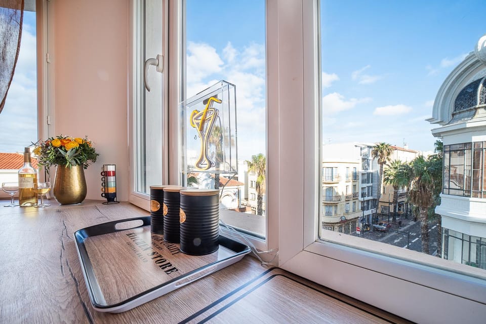 Le Cosy Perpignan Centre, 2 rooms, 2 bathrooms, free WIFI, free parking, lift, central, renovated, spacious Apartment in Perpignan