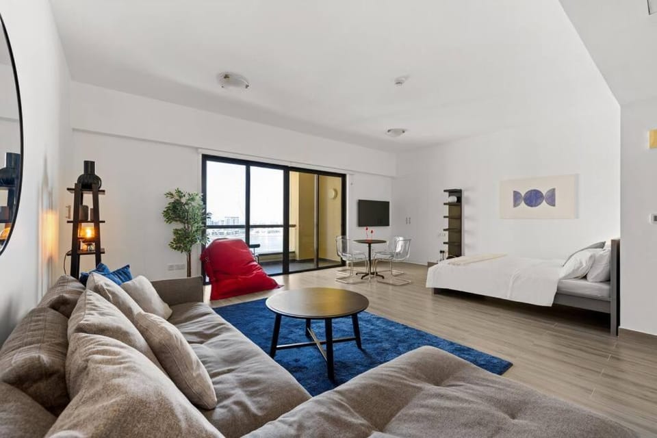 Living room, Photo of the whole room, Seating area