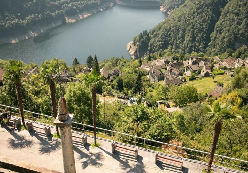 Nearby landmark, Day, Natural landscape, Bird's eye view, View (from property/room), Balcony/Terrace, Lake view, Mountain view