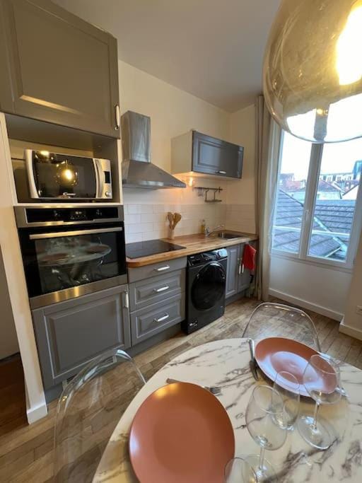 Charmant F2 Plein centre de Mantes Apartment in Île-de-France