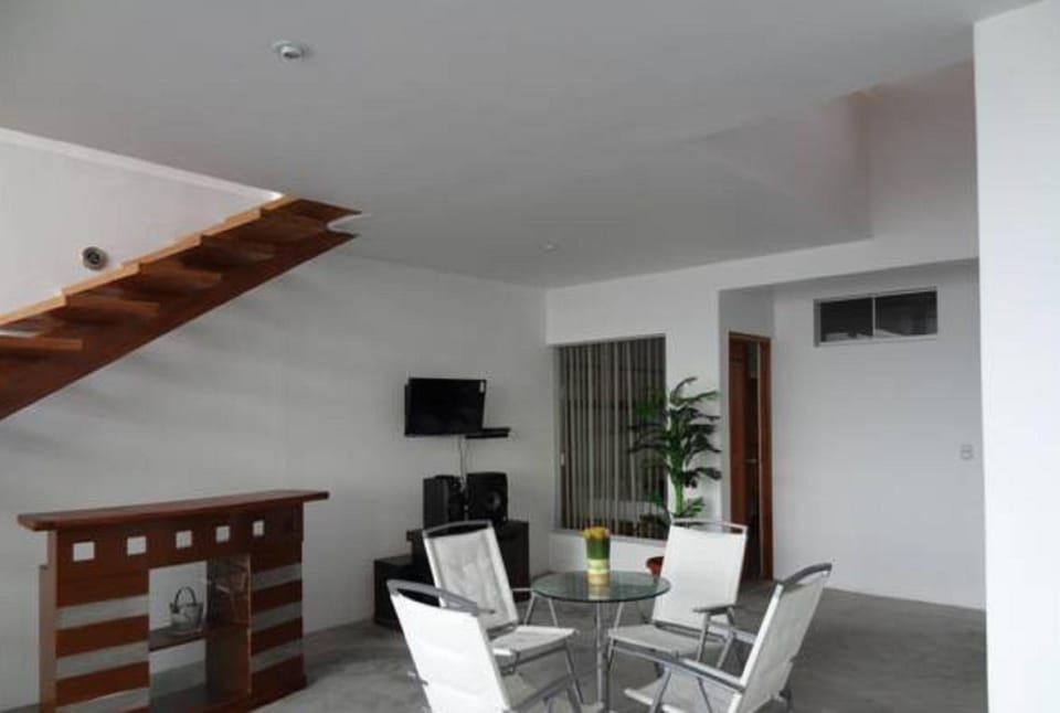 Casa de Playa Akas House in Canoas de Punta Sal