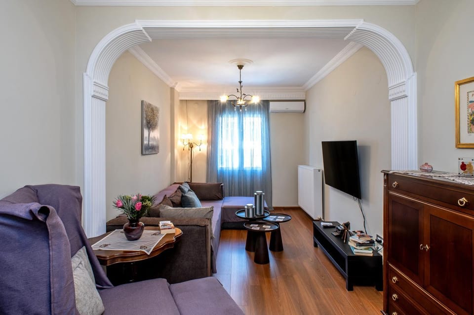 TV and multimedia, Seating area