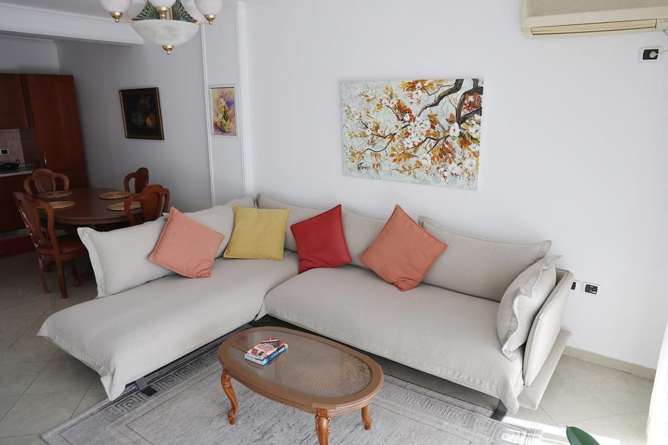 Living room, Seating area, air conditioner