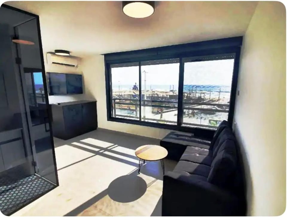 Ryo 11 דירת נופש חדשה על חוף הים נוף לים Apartment in Center District
