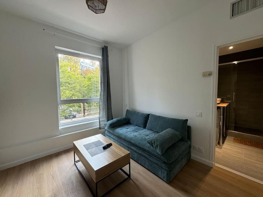 Charmant studio palais des congrès Porte Maillot Apartment in Levallois-Perret