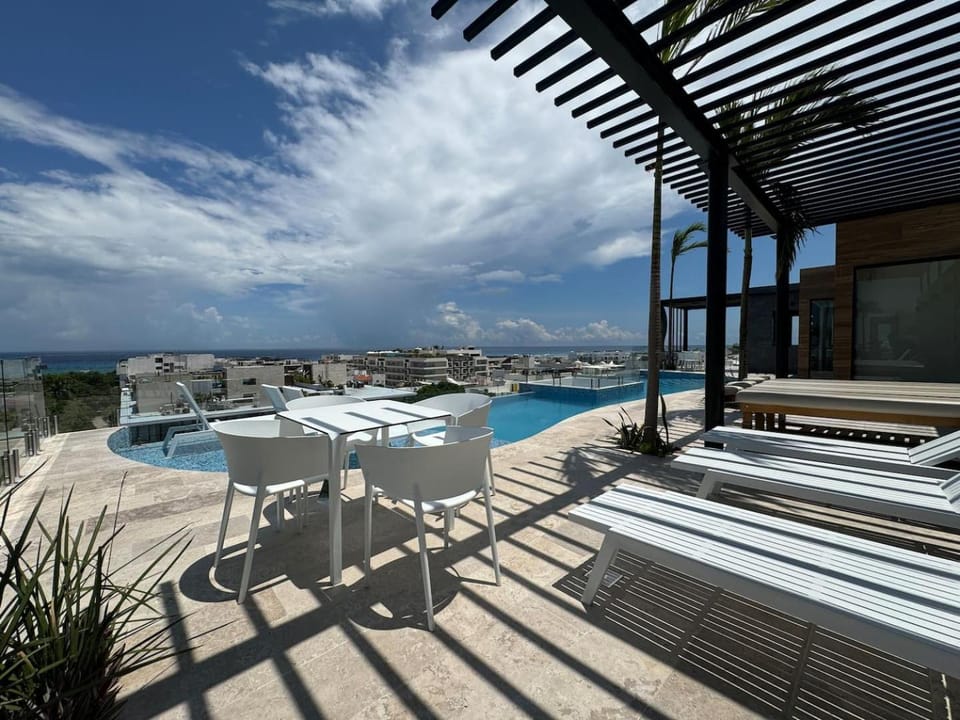 Studio Near 5th, Ocean View Terrace, Pool and Gym Apartment in Playa del Carmen