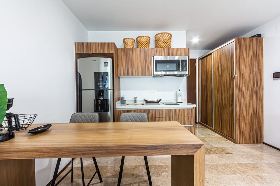 Studio Near 5th, Ocean View Terrace, Pool and Gym Apartment in Playa del Carmen