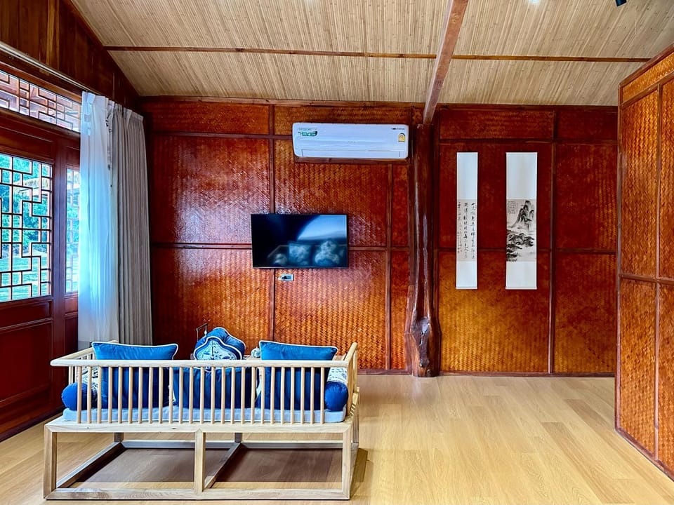 TV and multimedia, Living room, air conditioner
