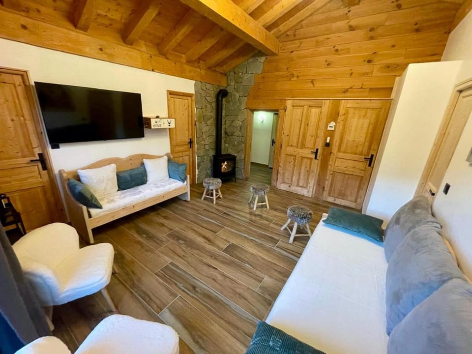 Le Tout Schuss Chalet, SPA Privé, piste de ski à 100m Chalet in Les Deux Alpes
